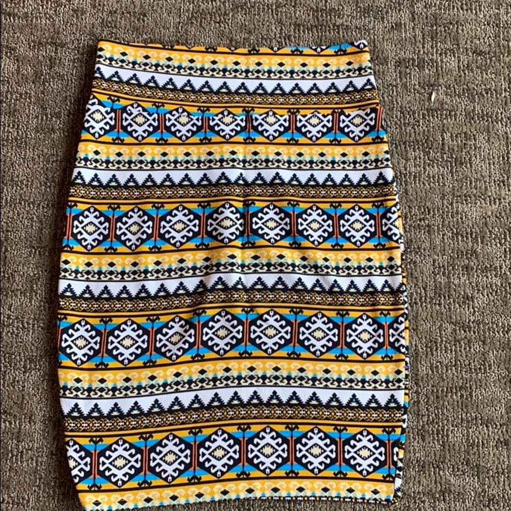 Luluroe skirt